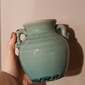 Green / Turquoise vase/jar